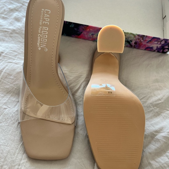 Nude clear heels - Picture 4 of 6